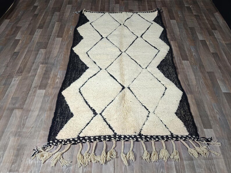 Beni Ourain Moroccan Wool Rug – Handmade Berber Area Rug – Ivory & Charcoal Diamond Pattern - Image 6