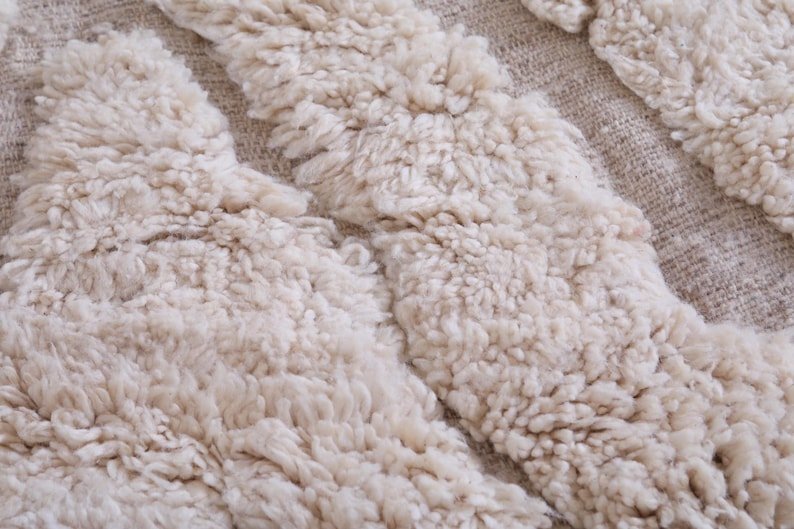 Minimalist Moroccan Wool Rug – Handmade Berber Area Rug – Ivory Geometric Beni Ourain Style - Image 6