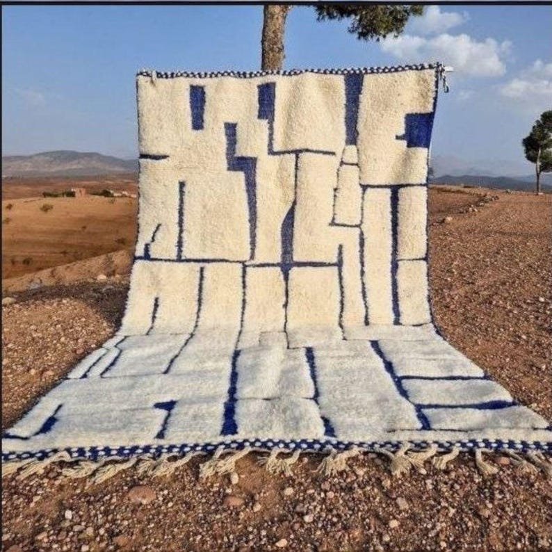Ivory Moroccan Wool Rug with Blue Lines – Handmade Berber Area Rug – Modern Beni Ourain Style