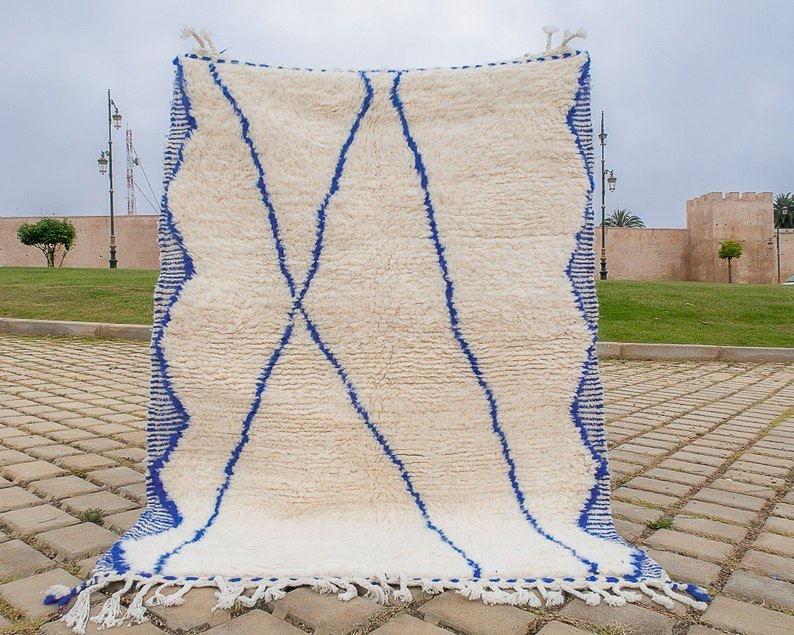 Ivory Moroccan Beni Ourain Rug with Blue Lines – Handmade Berber Wool Area Rug – Minimalist Design