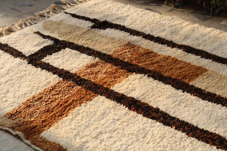 Minimalist Moroccan Beni Ourain Rug – Handmade Wool Area Rug with Bold Linear Geometric Design in Ivory & Brown - Image 10