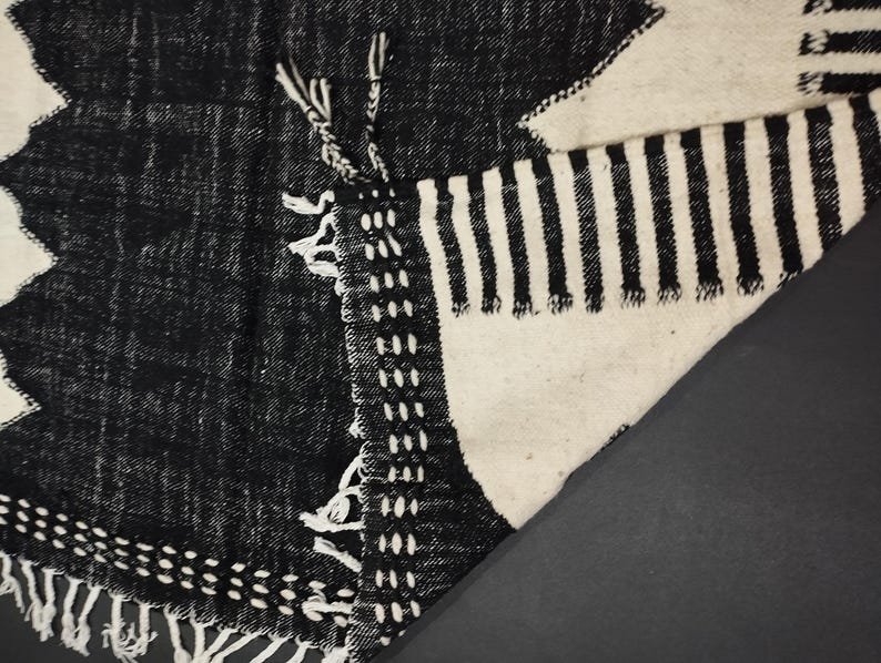 Handmade Black & White Moroccan Kilim Rug: Custom Wool Rug-Custom Large Moroccan Rug – Handmade Berber Carpet –Made in Morocco-tapis berbere - Image 4