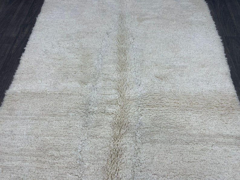 Handmade Moroccan Beni Ourain Rug – Ivory Cream Wool Area Rug with Minimalist Design - Image 2