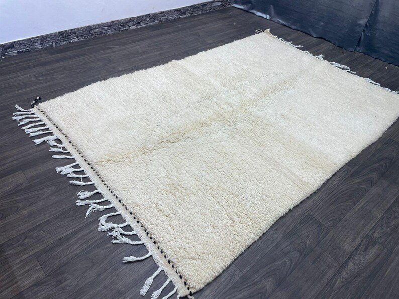 Handmade Moroccan Beni Ourain Rug – Ivory Cream Wool Area Rug with Minimalist Design - Image 6